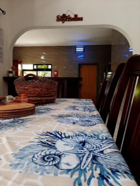 La Source Self Catering Hotell La Digue Eksteriør bilde